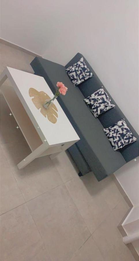 Romy Suites Deluxe Netanya Luaran gambar